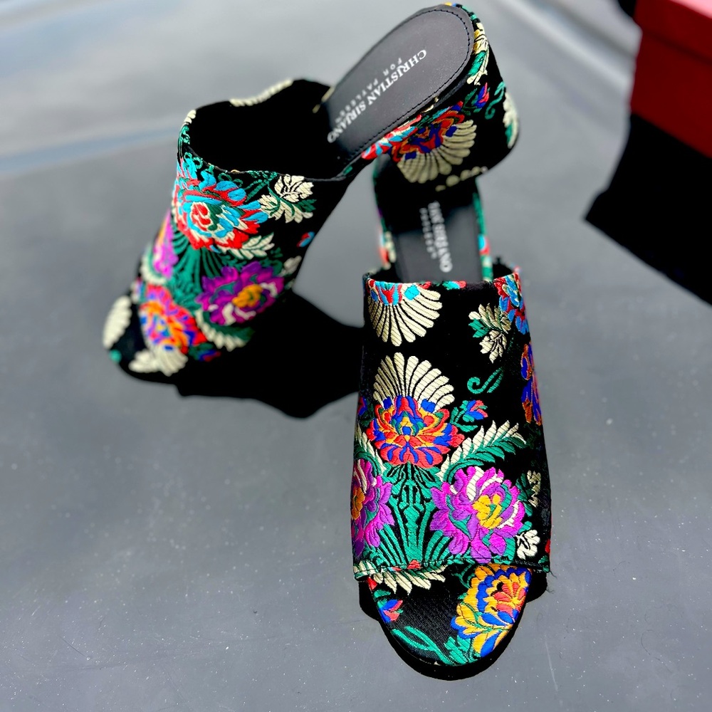 Gently Worn Black Paisley Block Mule